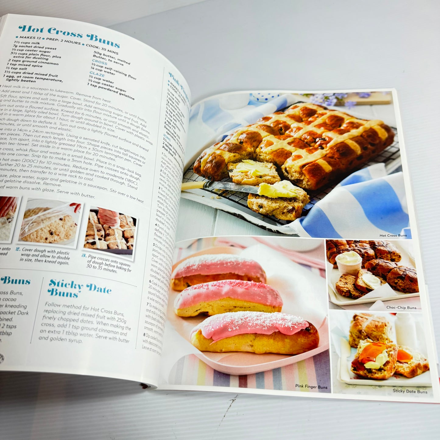 Cookbook Magazine Book Bundle x 5 : Essentially Food, NZ House & Garden, Nadia (3301)