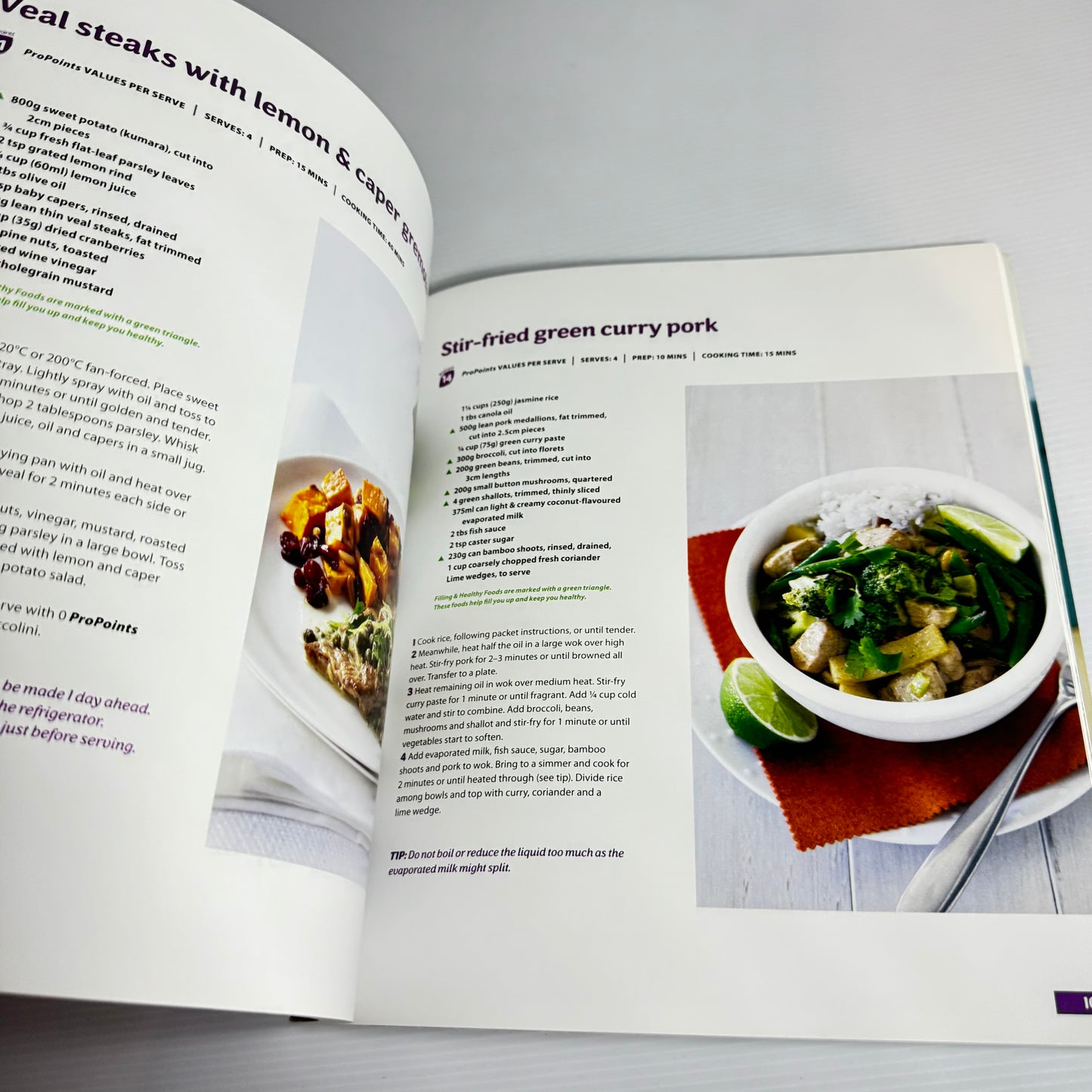 Weight Watchers Book Bundle x 4 : Programme Cookbook, Cook Easy, Cook Tasty, Eat & Enjoy (3105)