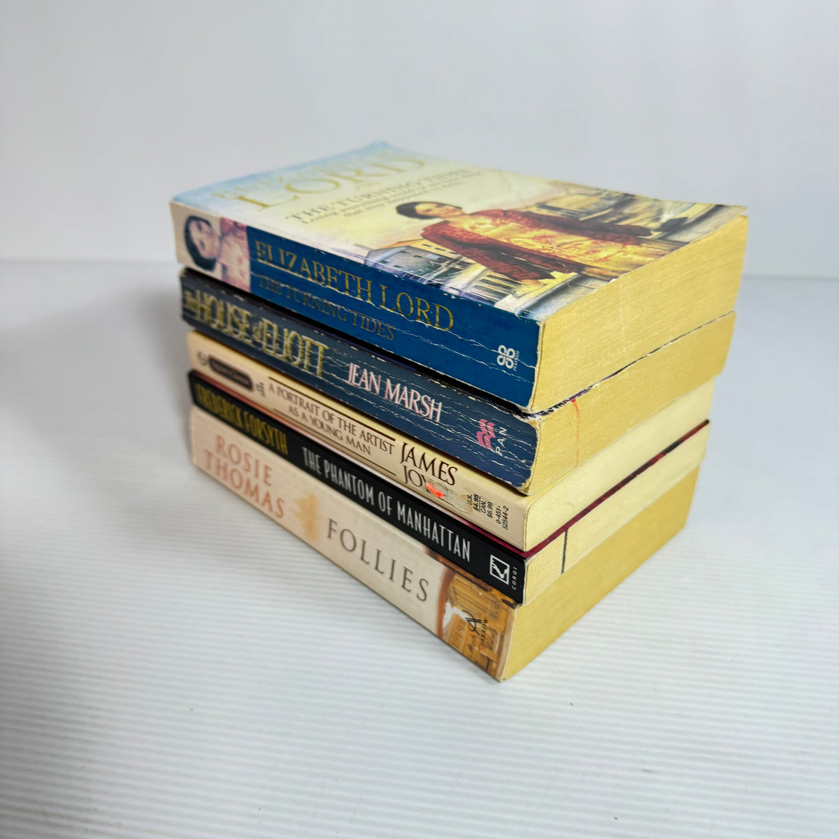 Romantic Bundle x 5 : The Turning Tides - Elizabeth Lord, Follies - Rosie Thomas, The Phantom of Manhattan - Frederick Forsyth, A Portrait of The Artist As a Young Man - James Joyce, The House of Eliot - Jean Marsh (3360)
