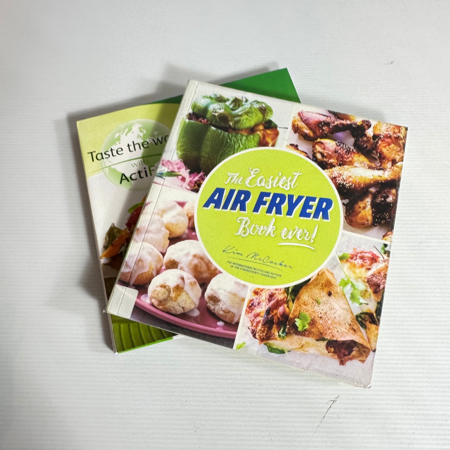 Air Fryer Book Bundle x 2 : The Easiest Air Fryer Book Ever! - Kim McCosker & Taste the World with Actifry - Tefal (3207)