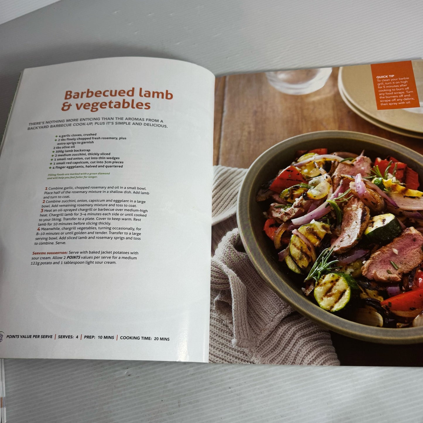 Weight Watchers Cookbook Bundle x 2 Books - Cook Tasty and Cook Easy (2070)