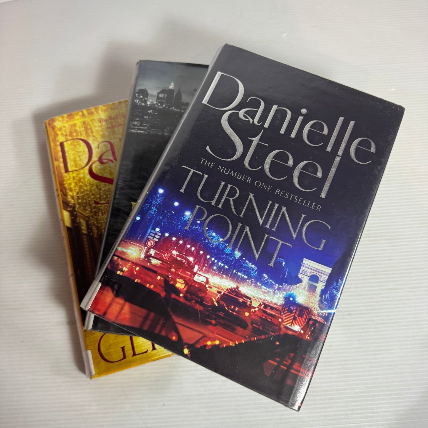 Danielle Steel Hardcover Book Bundle x 3 : Turning Point, All That Glitters, Rushing Waters (2818)