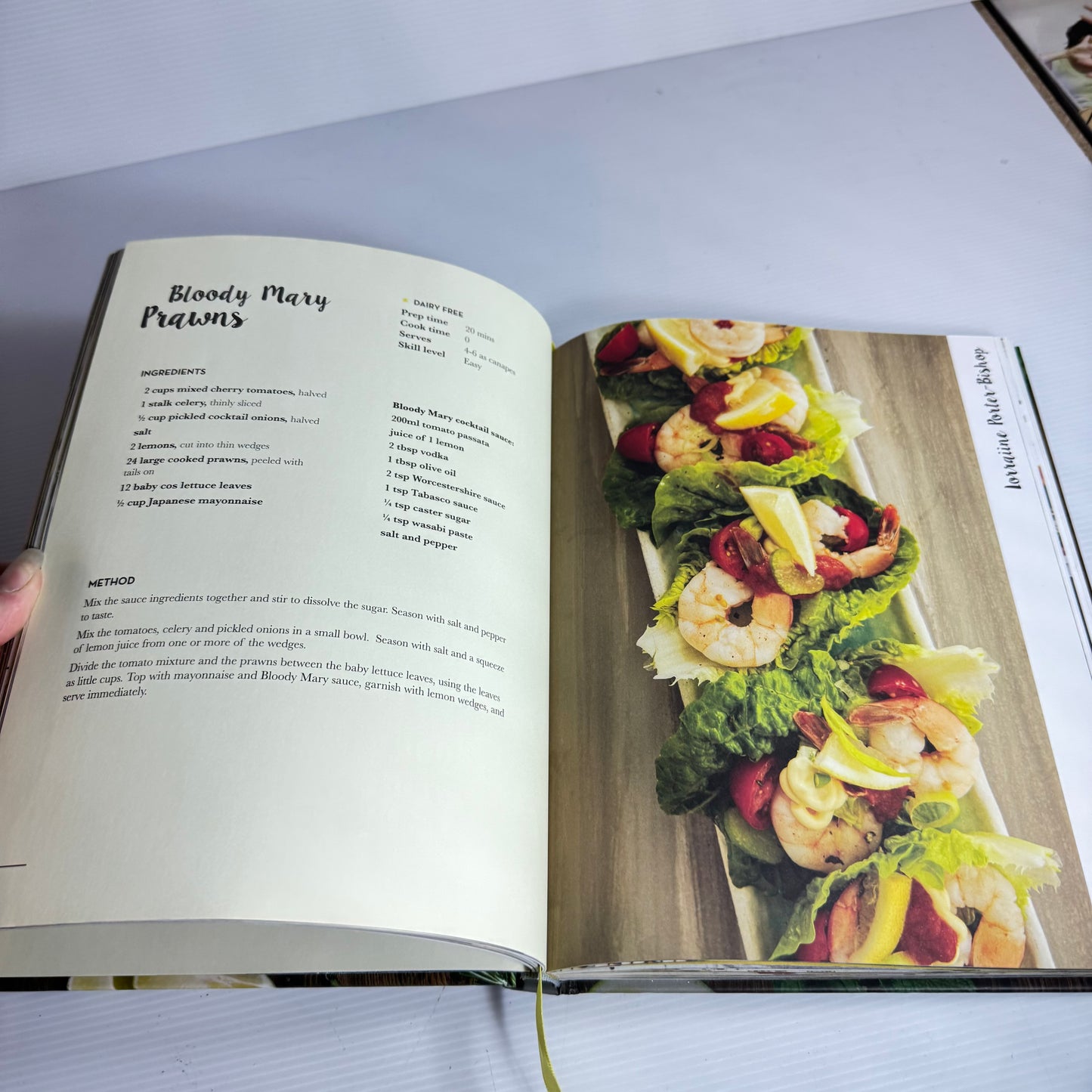 What's Cooking? Book Bundle x 2 Books (3195)