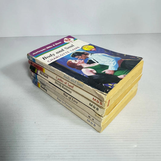 Mills & Boon Vintage Book Bundle 6 x Books - Mix Themes (2358)