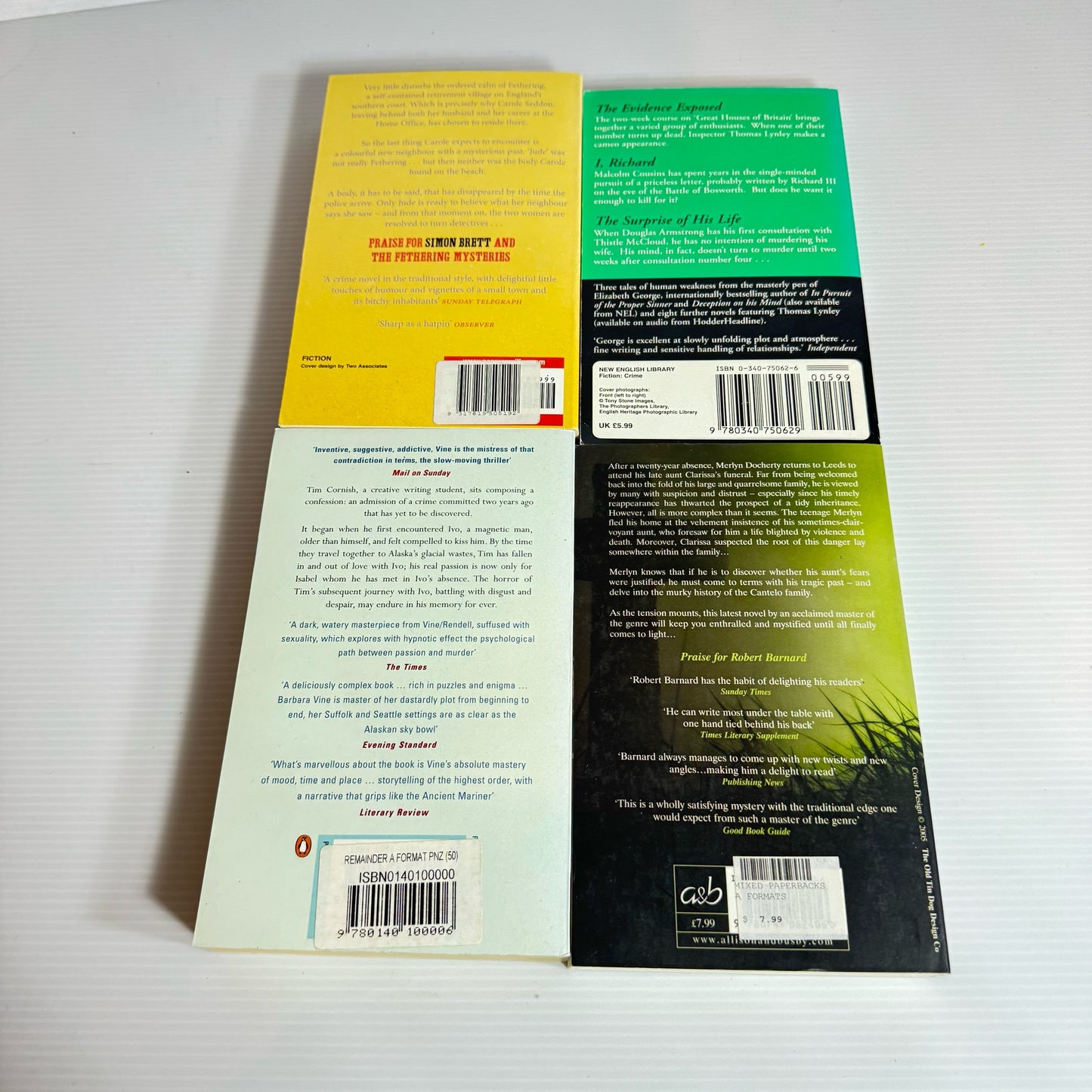 Crime/Mystery Book Bundle x 4 Books : Various Authors (135)