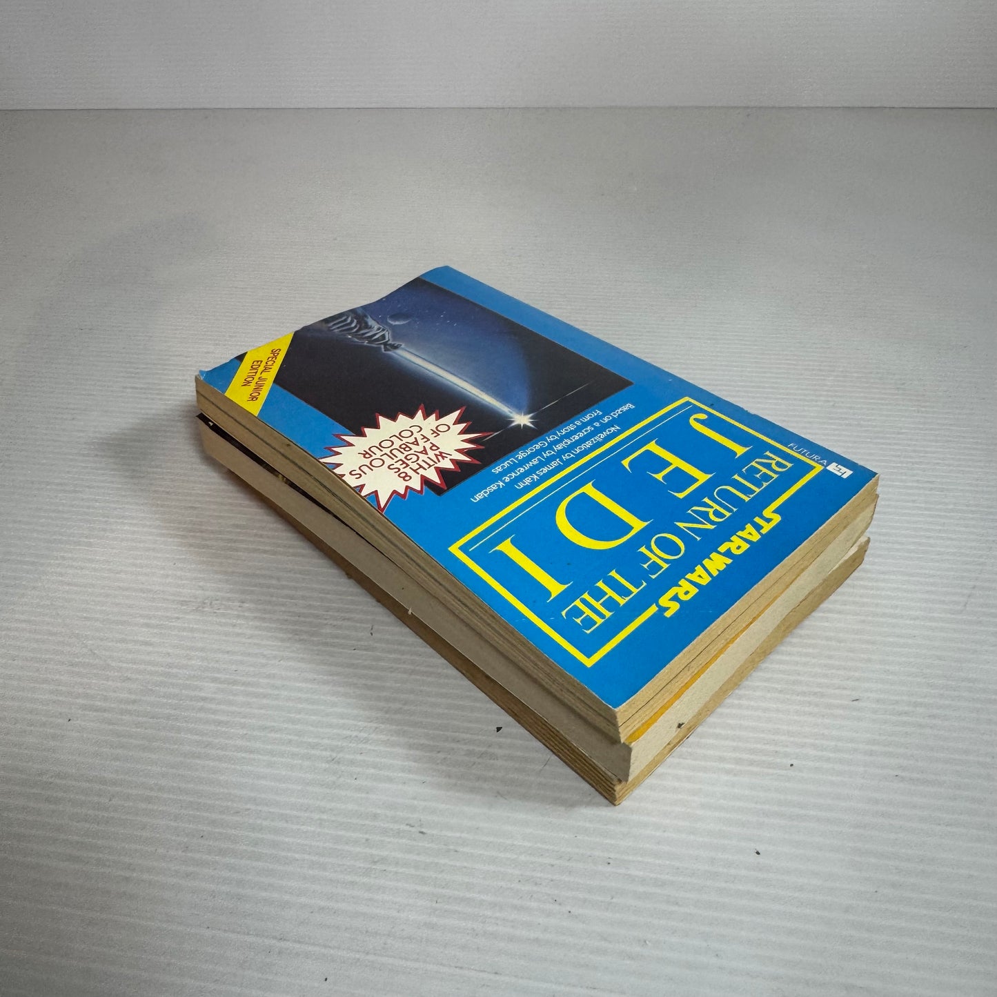 Science Fiction Book Bundle x 3 Books : Star Wars Return of the Jedi, Red Zone, & Plague Ship (2591)