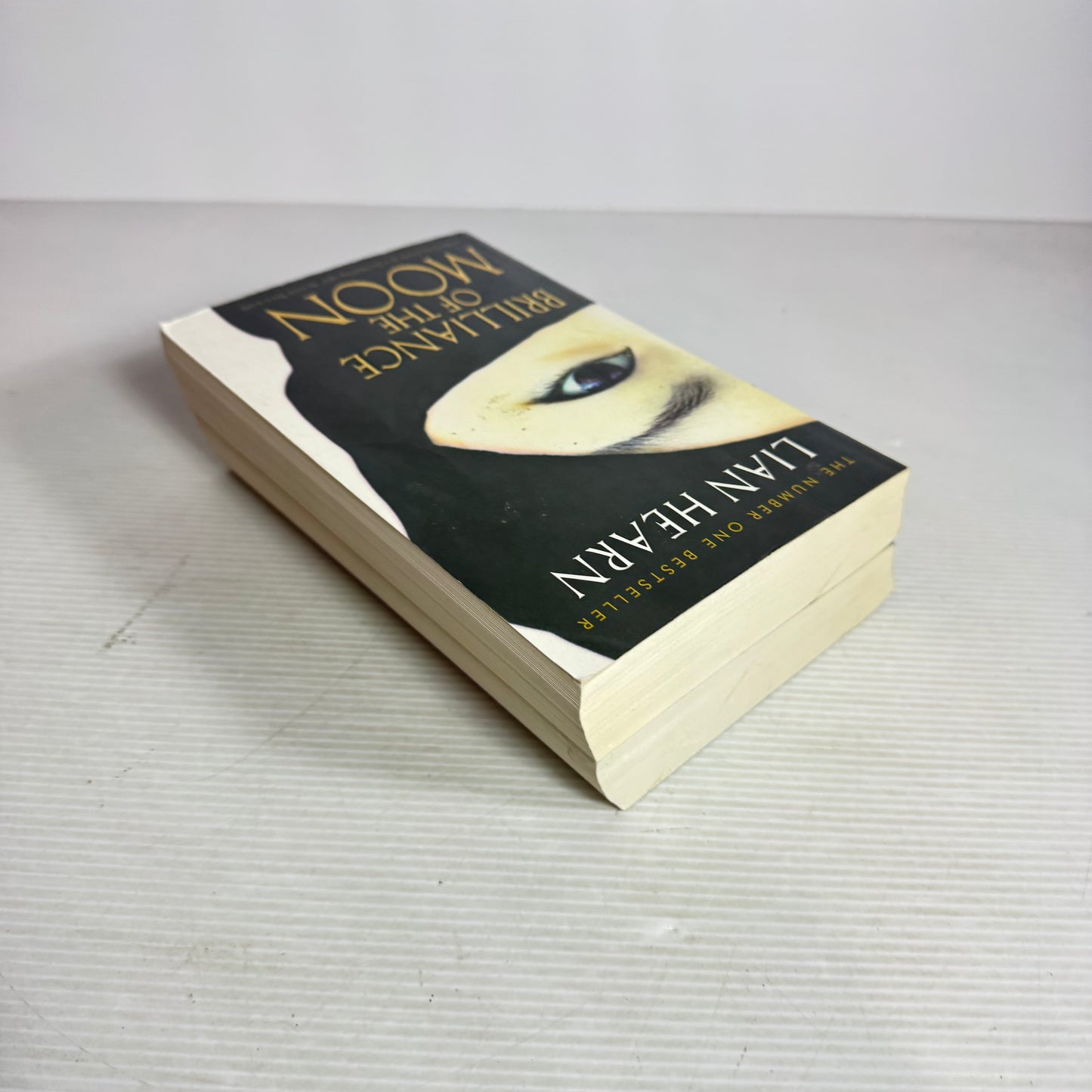 Lian Hearn Tales of the Otori Bundle x 2 : Brilliance of the Moon & Grass for his Pillow (2990)