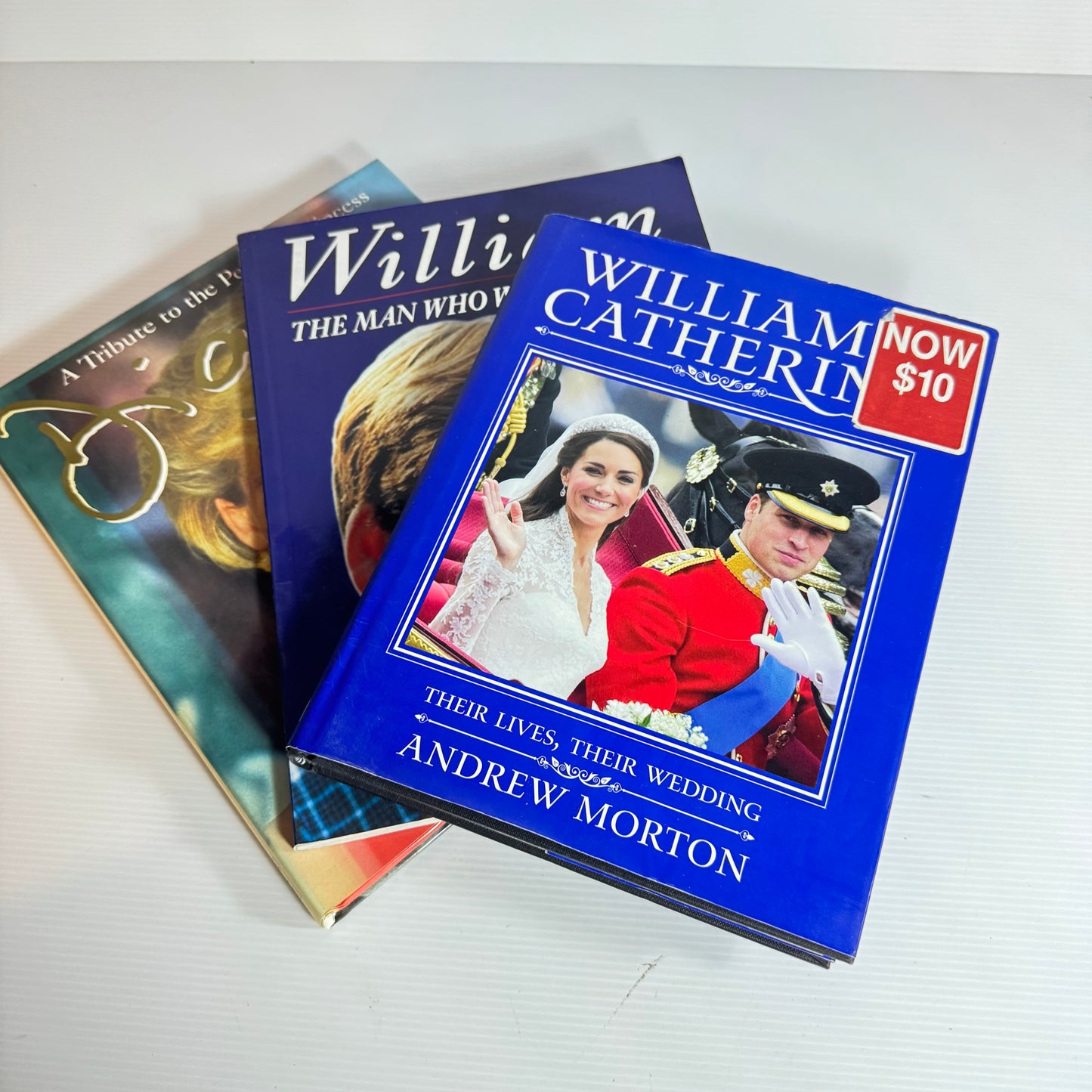 Royal Family Book Bundle : William& Catherin - Andrew Morton, William : The Man Who Will Be King - Nicolas Davies, Diana : A Tribute to the People's Princess (3228)
