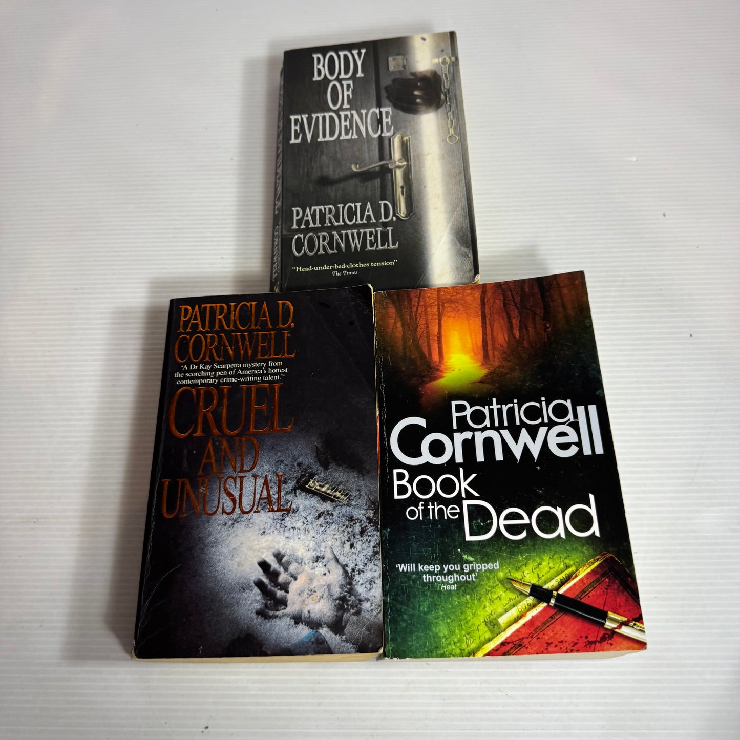 Patricia Cornwell Book Bundle x 3 Books : Body of Evidence, Cruel and Unusual, Book of the Dead (2594)
