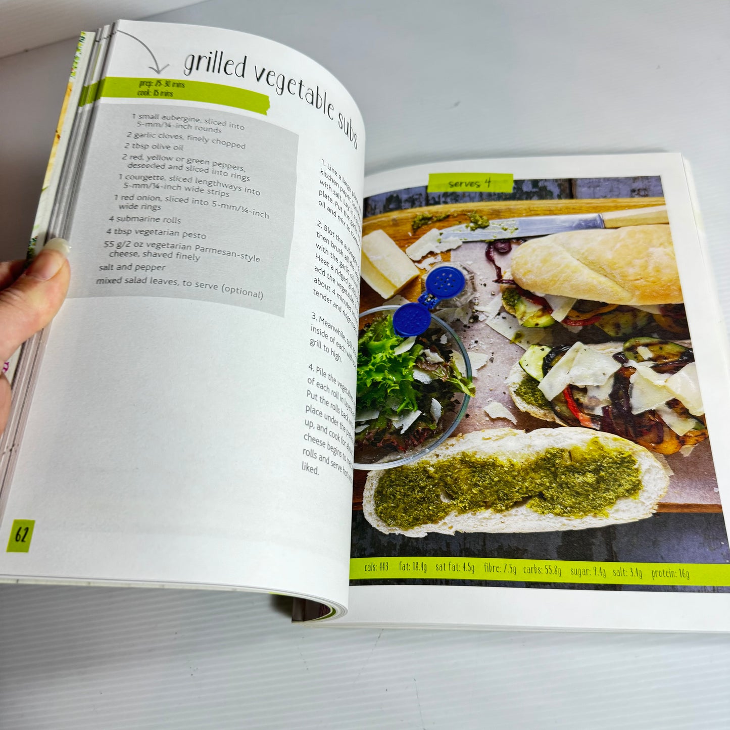 Vegetarian Cookbook Bundle x 2 : Casual Cooking : Let's Veg Out -Love Food & Betty Crocker's Vegetarian Cooking (3231)