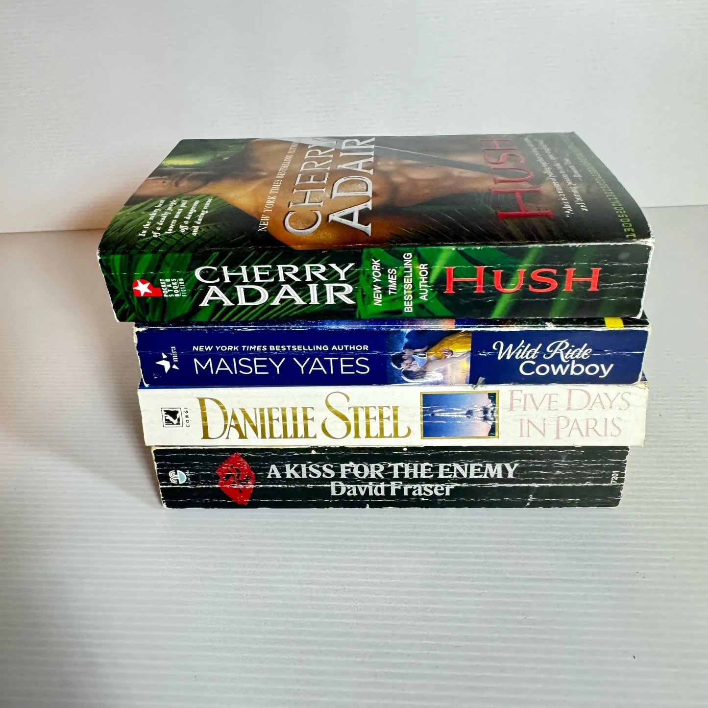 Romance Book Bundle x 4 Books : Various Authors (2231)