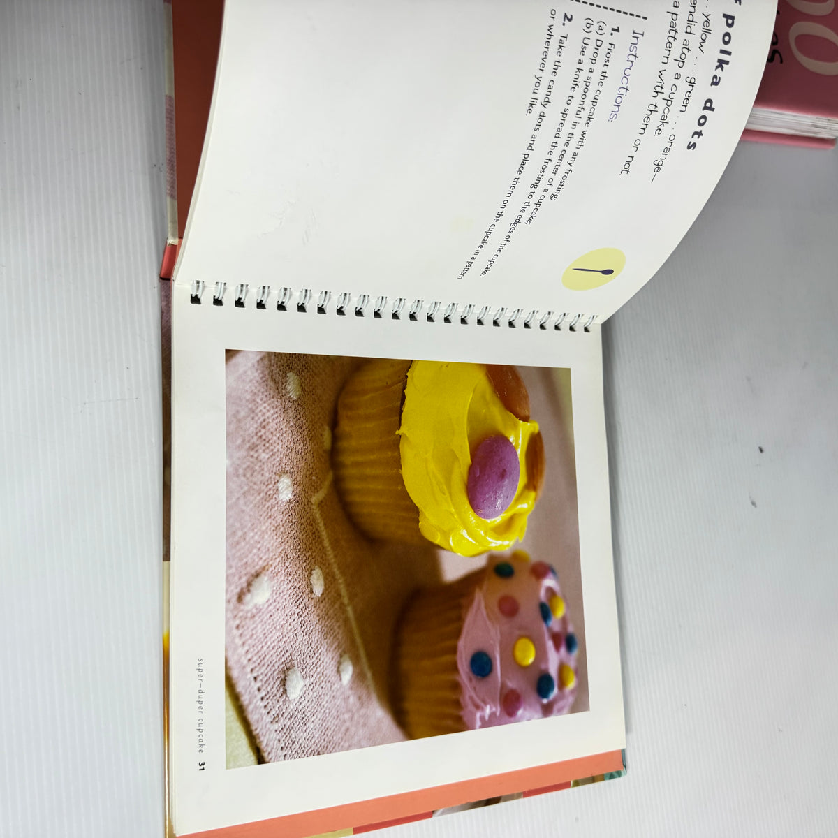 Cupcake Book Bundle x 3 Books : 500 Cupcakes, Cupcakes & Muffins, Super-duper Cupcakes (3223)