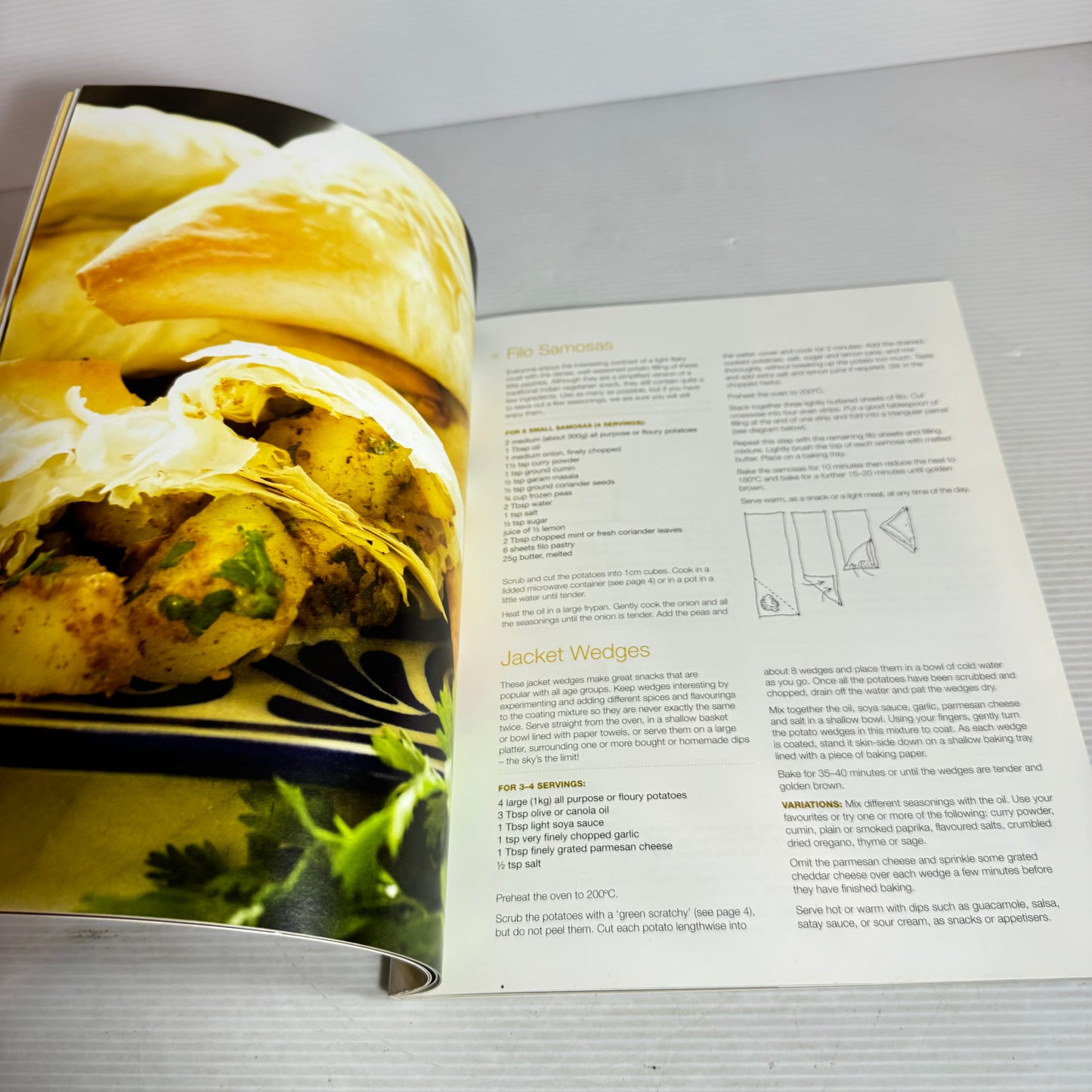 Potato Cookbook Bundle x 3 : Alison Holst's Best Potato Recipes, Basics to Brilliance Potato Recipes - Family Circle, Popular Potatoes - Simon & Alison Holst(2931)