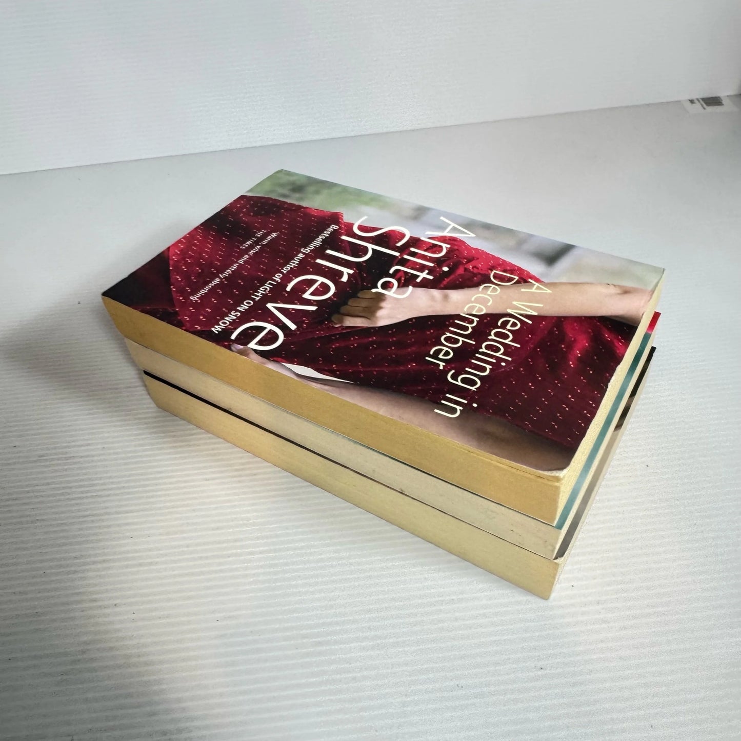 Anita Shreve Book Bundle x 3 : Light On Snow, A Wedding in December, The Pilot's Wife (2304)