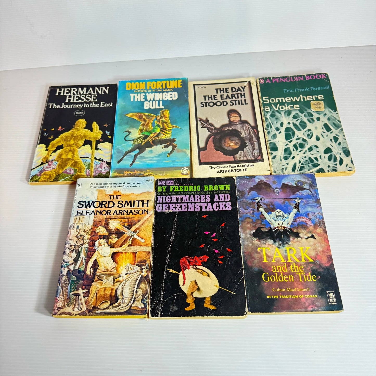Science Fiction/Fantasy Vintage Book Bundle x 7 Books : Various Authors (Vintage 1962-1978) (2079)