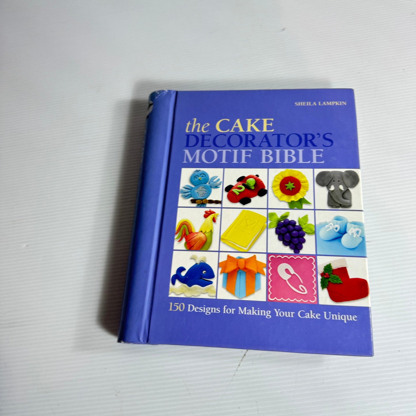 Cake Decoration Book Bundle x 2 Books (3222)