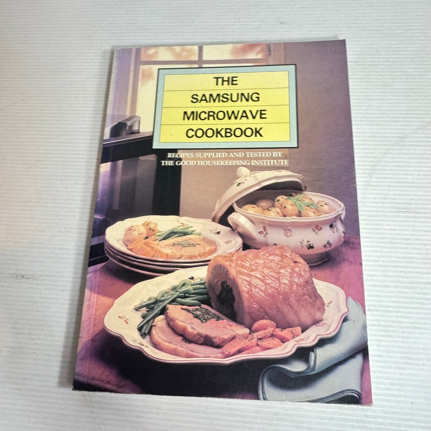 Vintage Microwave Cook Book Bundle x 4 Books (2810)