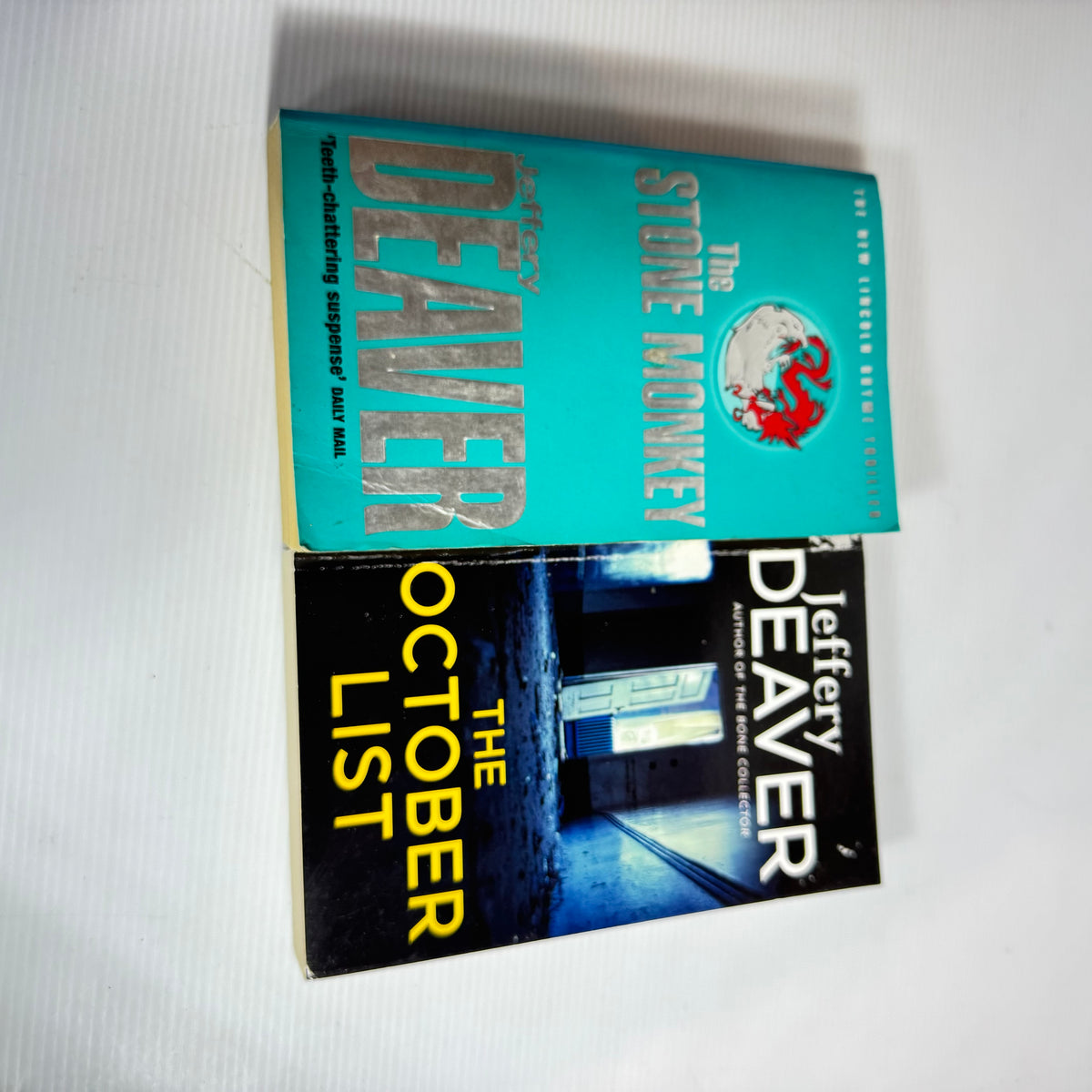 Jeffery Deaver Bundle x 2 : The October List & The Stone Monkey (3459)