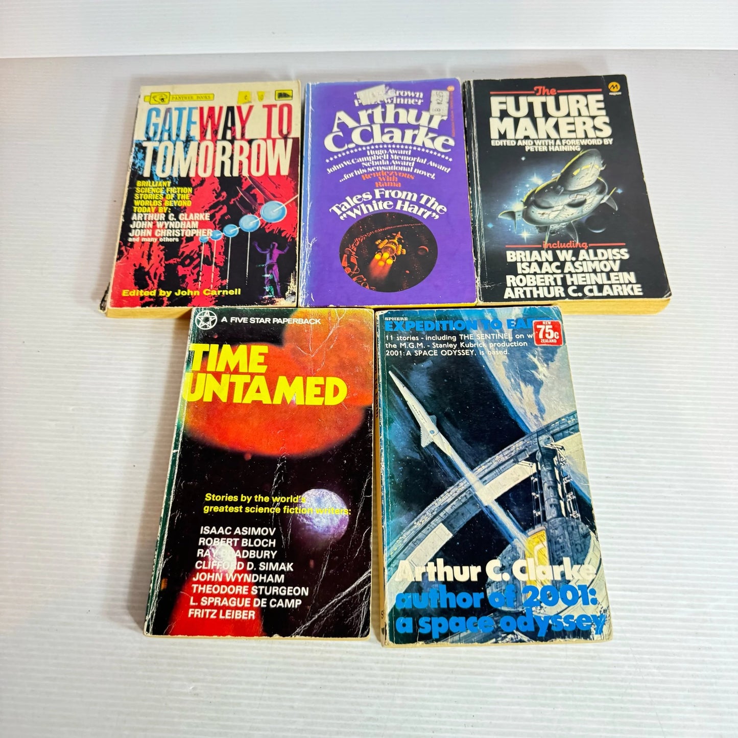 Science Fiction Book Bundle x 5 Books : Mixed Authors (Vintage 1963- 1979) (2022)