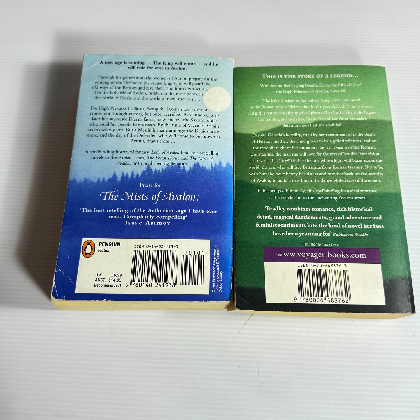 Marion Zimmer Bradley Book Bundle x 2 Books : Priestess of Avalon & Lady of Avalon (3132)