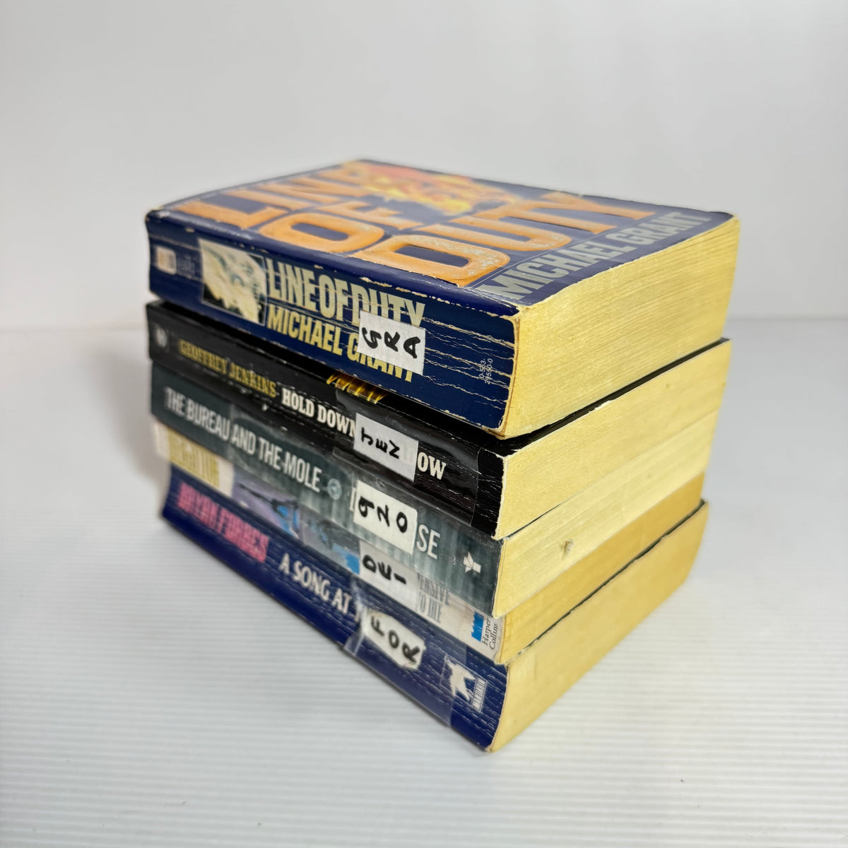 Crime Thriller Bundle x 5 : Line of Duty - Michael Grant, The Bureau and the Mole - David Vise, Hold Down a Shadow - Geoffrey Jenkins, An Expensive Place To Die - Deighton, A Song At Twilight - Bryan Forbes (3450)