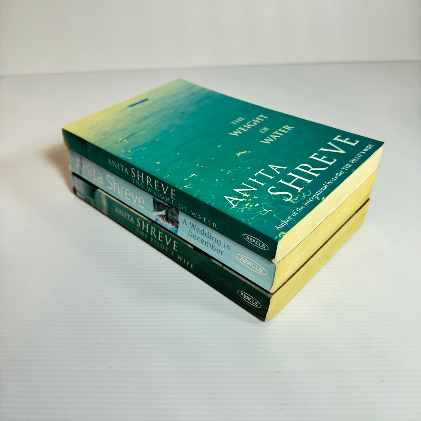 Anita Shreve Book Bundle x 3 : The Weight of Water, The Pilot's Wife, A Wedding in December (3100)