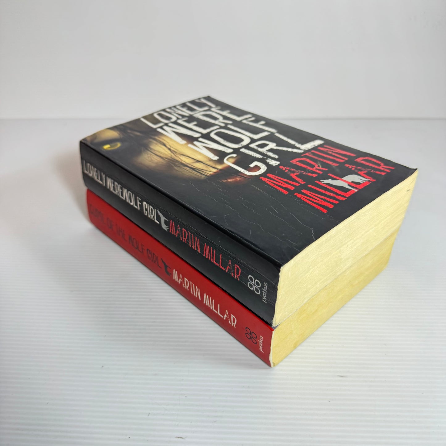 Martine Millar Book Bundle x 2 Books : Lonely Werewolf Girl & Curse Of The Wolf Girl (3126)