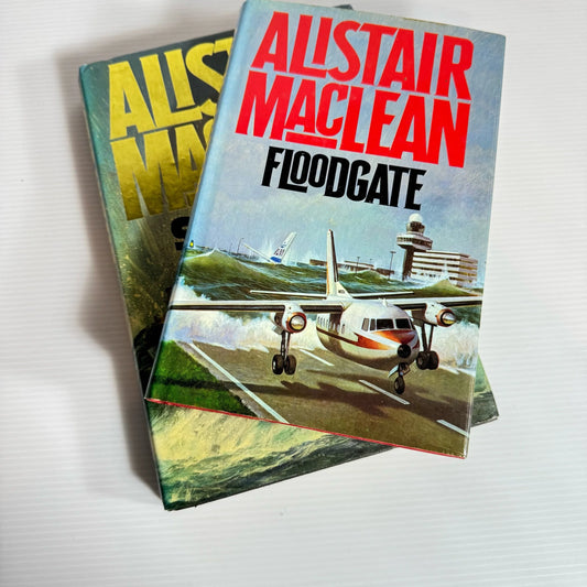 Alistair MacLean Book Bundle x 2 Books : Santorini & Floodgate (Vintage 1984 & 1986) (2060)