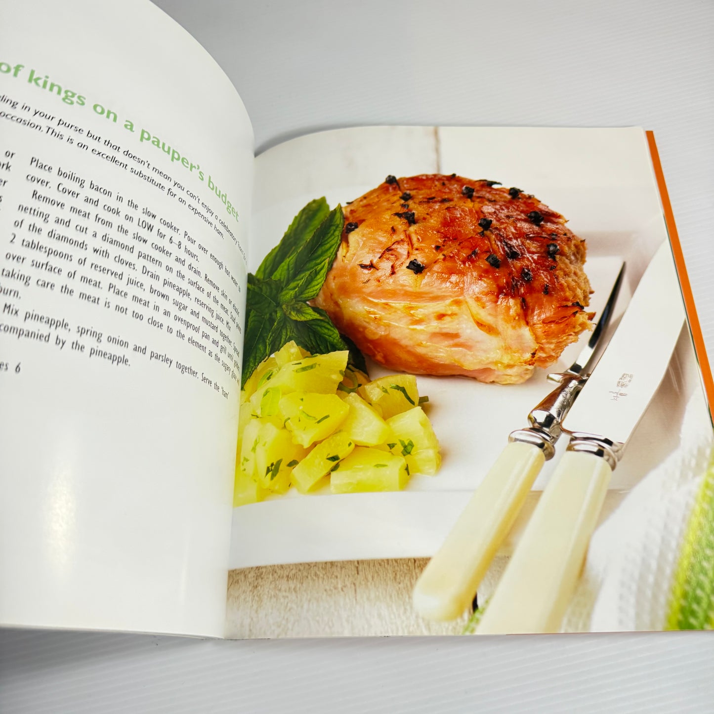 Robyn Martin Cookbook Bundle x 2 : Easy Budget Recipes for Crockpots & Slow Cookers, Simply Delicious Recipes for Crockpots & Slow Cookers (3067)