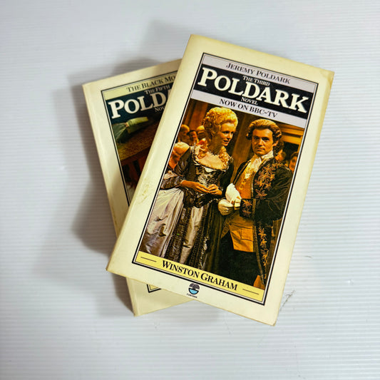 Poldark Bundle x 2 : Jeremy Poldark Book 3 & The Black Moon Book 5 - Winston Graham (3355)