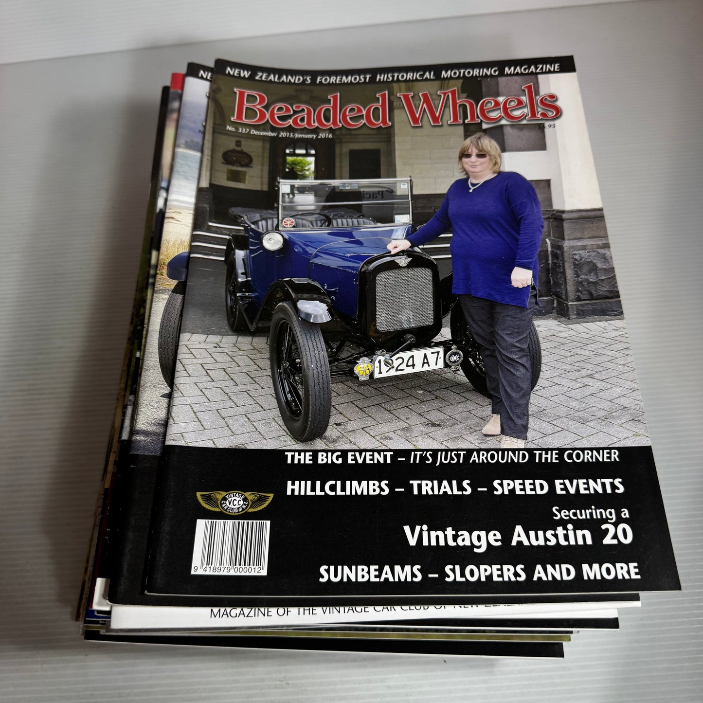 2015 - 2020 Beaded Wheels Magazine Bundle x 30 Magazines (2622)