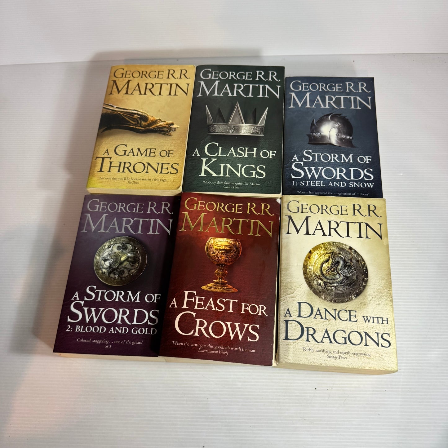Game of Thrones Book Bundle x 6 Books - George R.R. Martin (2596)