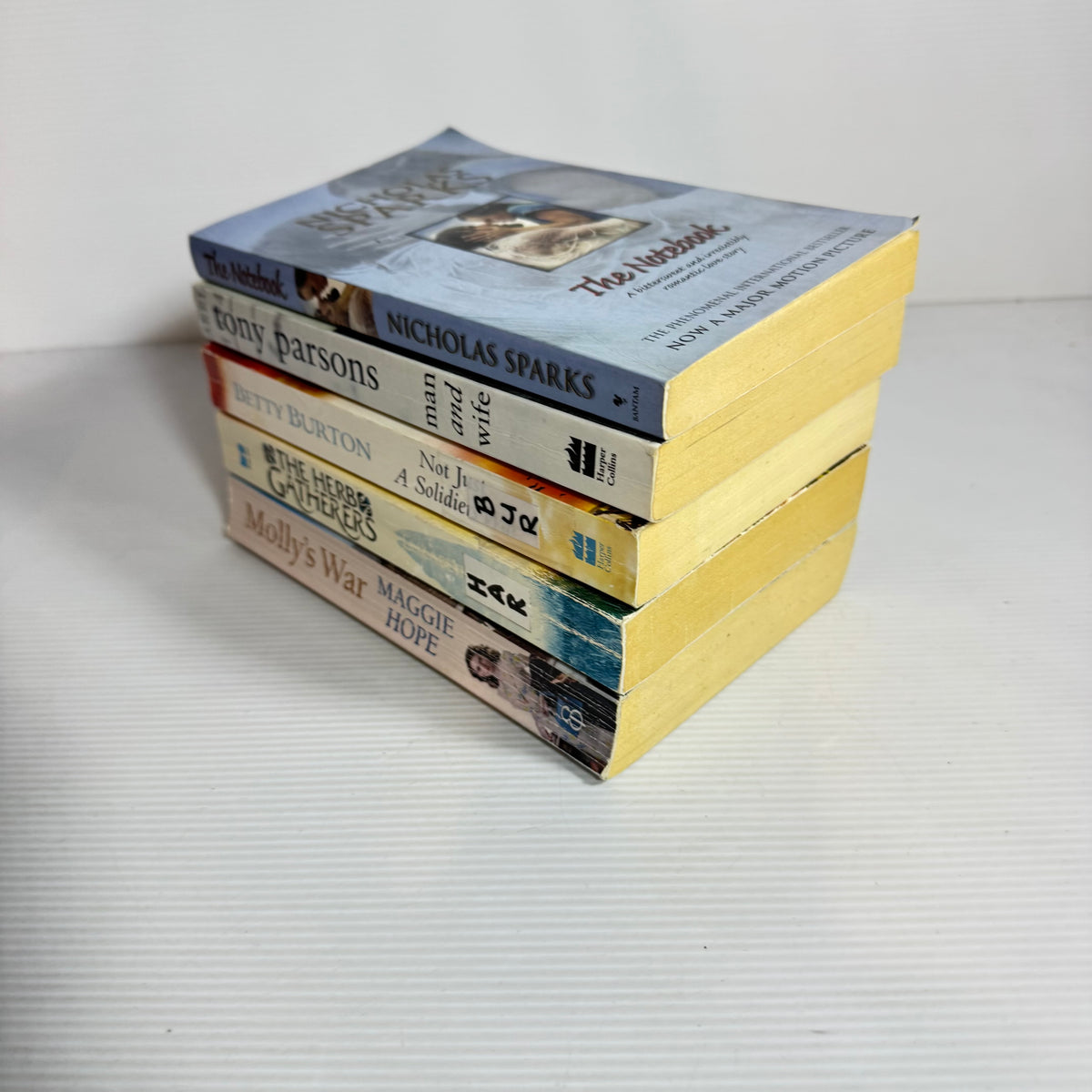 Romance Bundle x 5 : The Notebook - Nicholas Sparks, Man and Wife - Tony Parsons, The Herb Gathers - Elizabeth Harris, Molly's War - Maggie Hope, Not Just A Soldier's War - Betty Burton (3406)