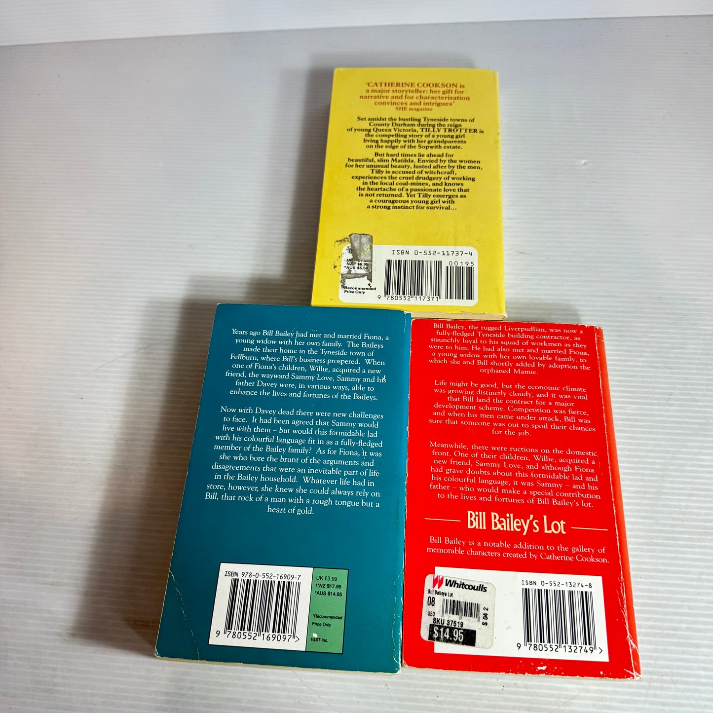 Catherine Cookson Small Paperback Book Bundle x 3 : Tilly Trotter, Bill Bailey's Lot, The Bondage of Love, (2970)