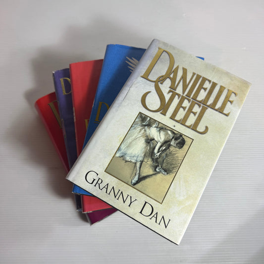 Danielle Steel Hardcover Book Bundle x 5 : The House on Hope Street, Johnny Angel, Granny Dan, Five Days in Paris, The Ranch (2826)