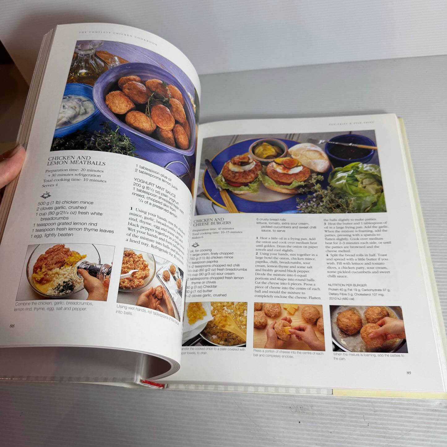 Chicken Cookbook Bundle x 2 : Best-Ever Chicken - Linda Fraser & The Complete Chicken Cookbook - Family Circle(2908)