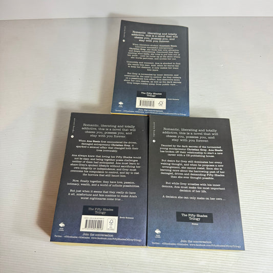 Fifty Shades of Grey Book Bundle x 3 : Fifty Shades of Grey, Darker, Freed - E L James (2993)
