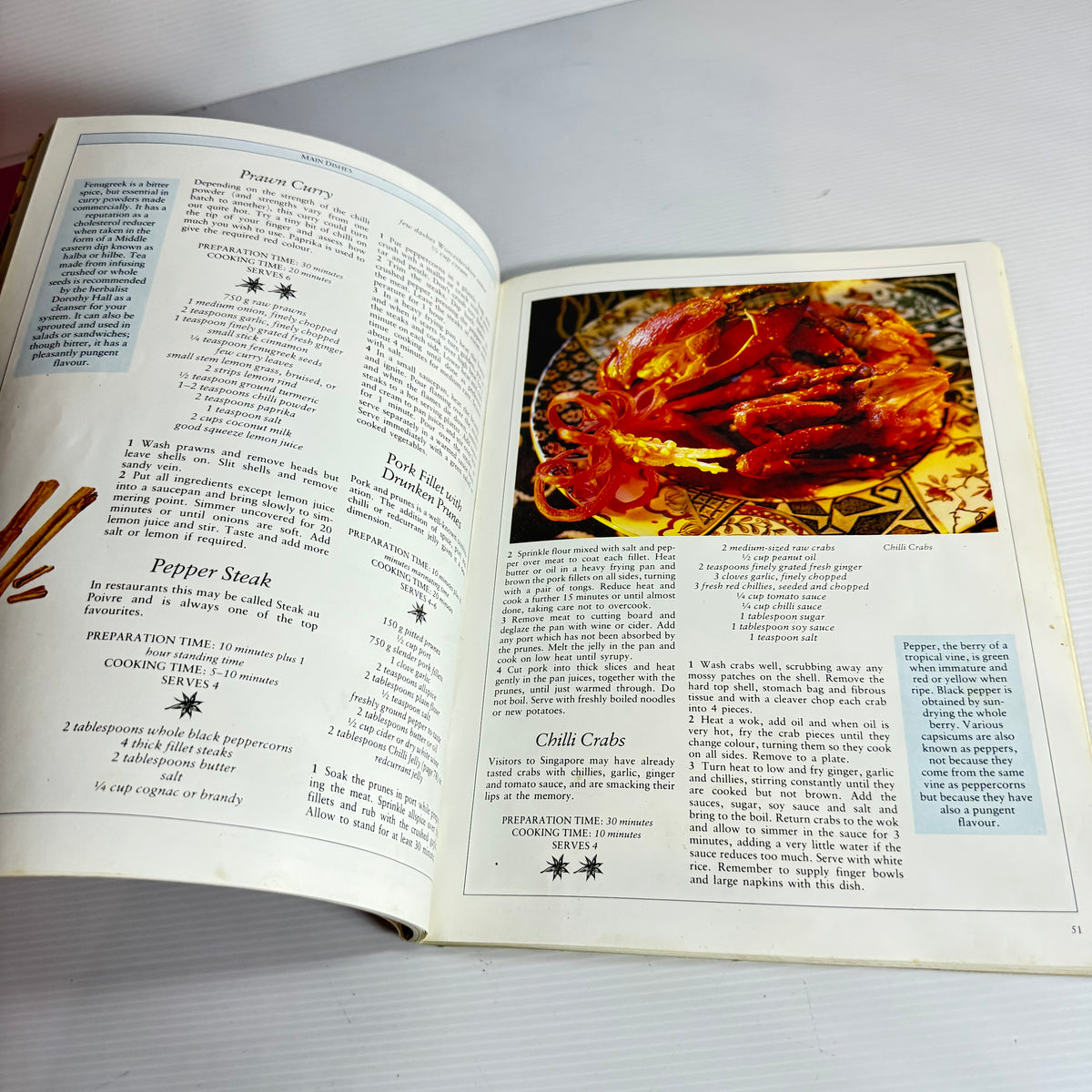 Hot & Spicey Cookbook Bundle x 2 : Hot Food and Hot & Spicey Cookbook - Charmaine Solomon(3220)