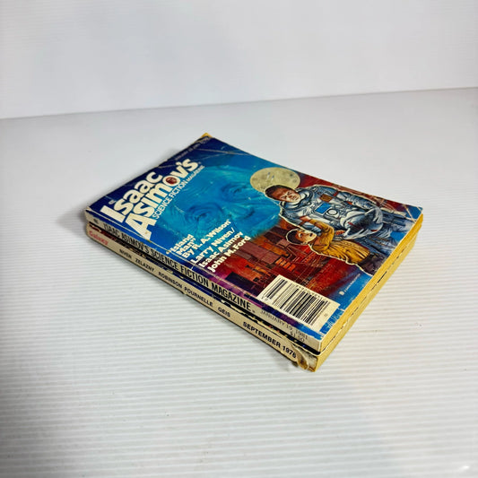 Science Fiction Vintage Magazine Bundle x 2 : Isaac Asimov's Science Fiction Magazine (1981) & Galaxy (1976) (2360)