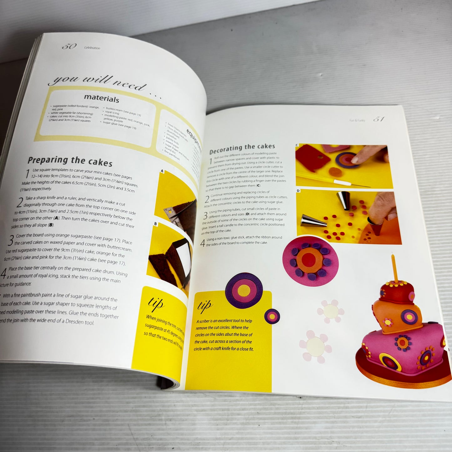 Cupcake Book Bundle x 3 : Make, Bake and Decorate Cupcakes - Nancy Lambert, Retro Baking - The Australian Women's Weekly, Celebrate with Mini Cakes - Lindy Smith (3049)