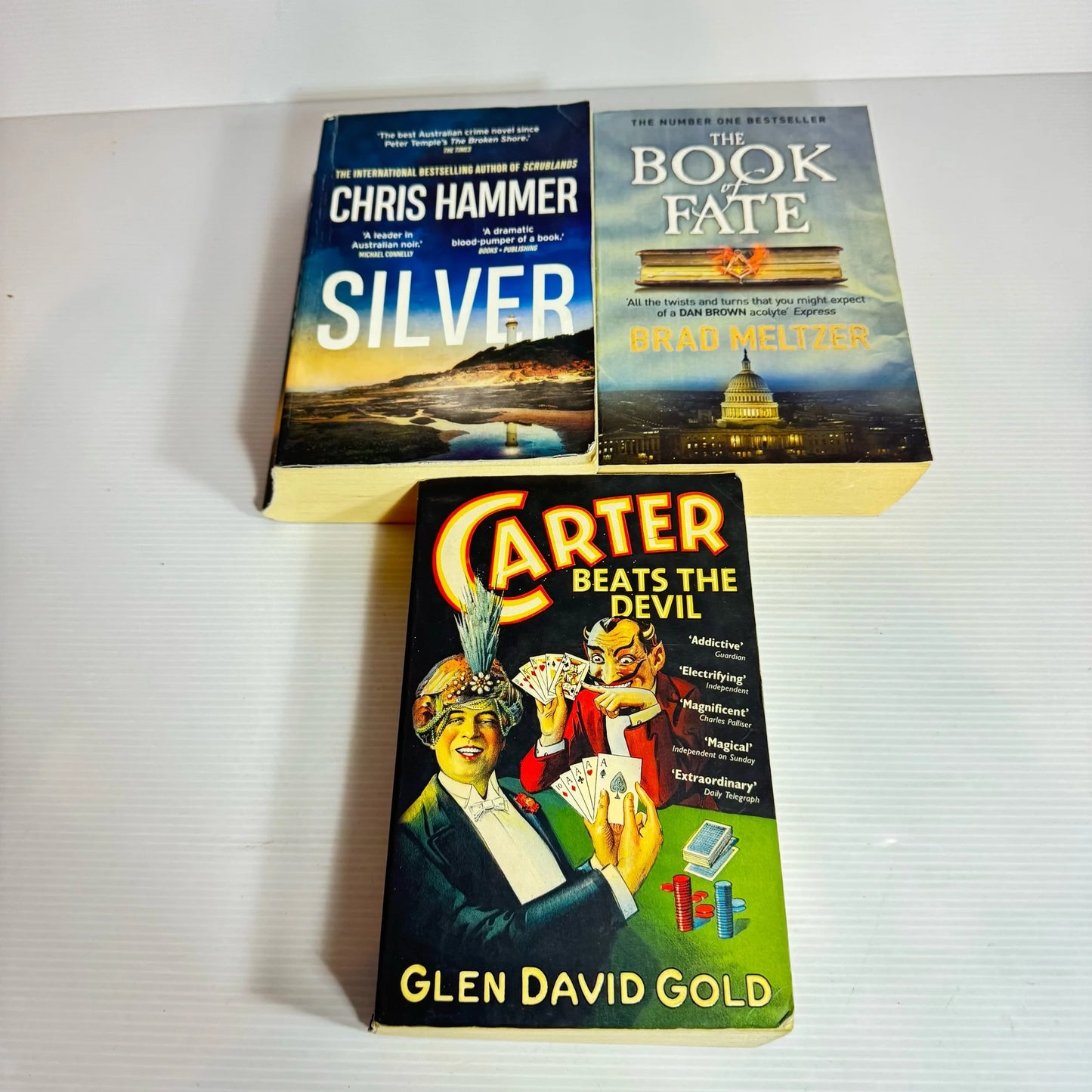 Crime Novel Book Bundle x 3 : Mix Authors (2288)