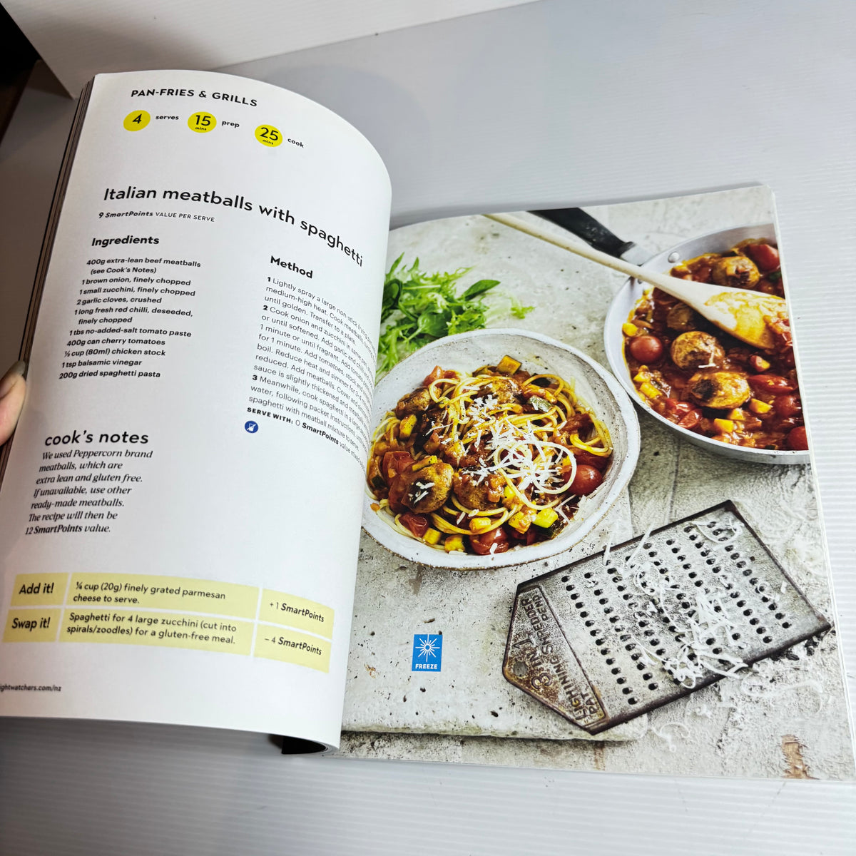 Weight Watchers Cookbook Bundle x 2 : Complete Cookbook & Program Basics & Everyday Italian (3229)