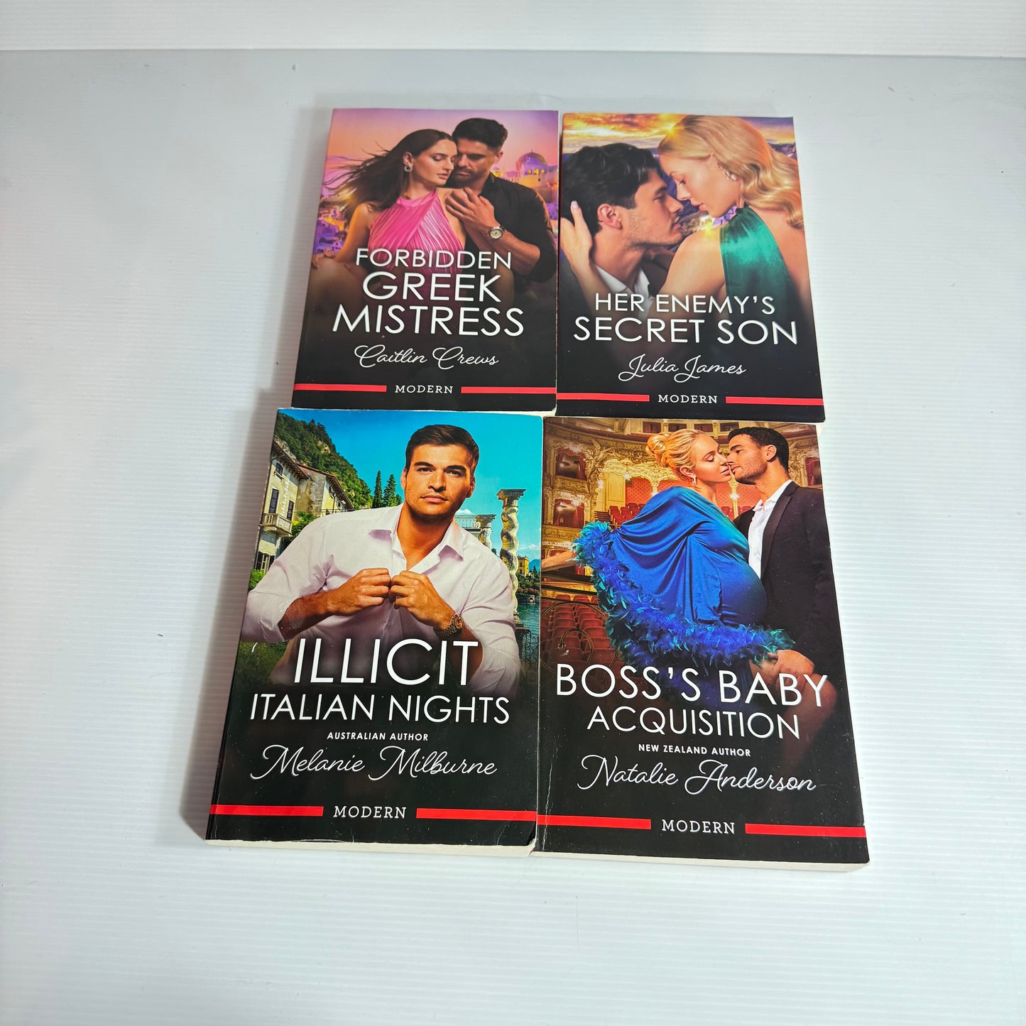 Mills & Boon Modern Large Book Bundle x 4 Books (3138)