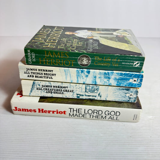 James Herriot Book Bundle x 4 : The Life of a Country Vet, All Creatures Great and Small, All Thing Bright and Beautiful, The Lord God Made Them All(2856)