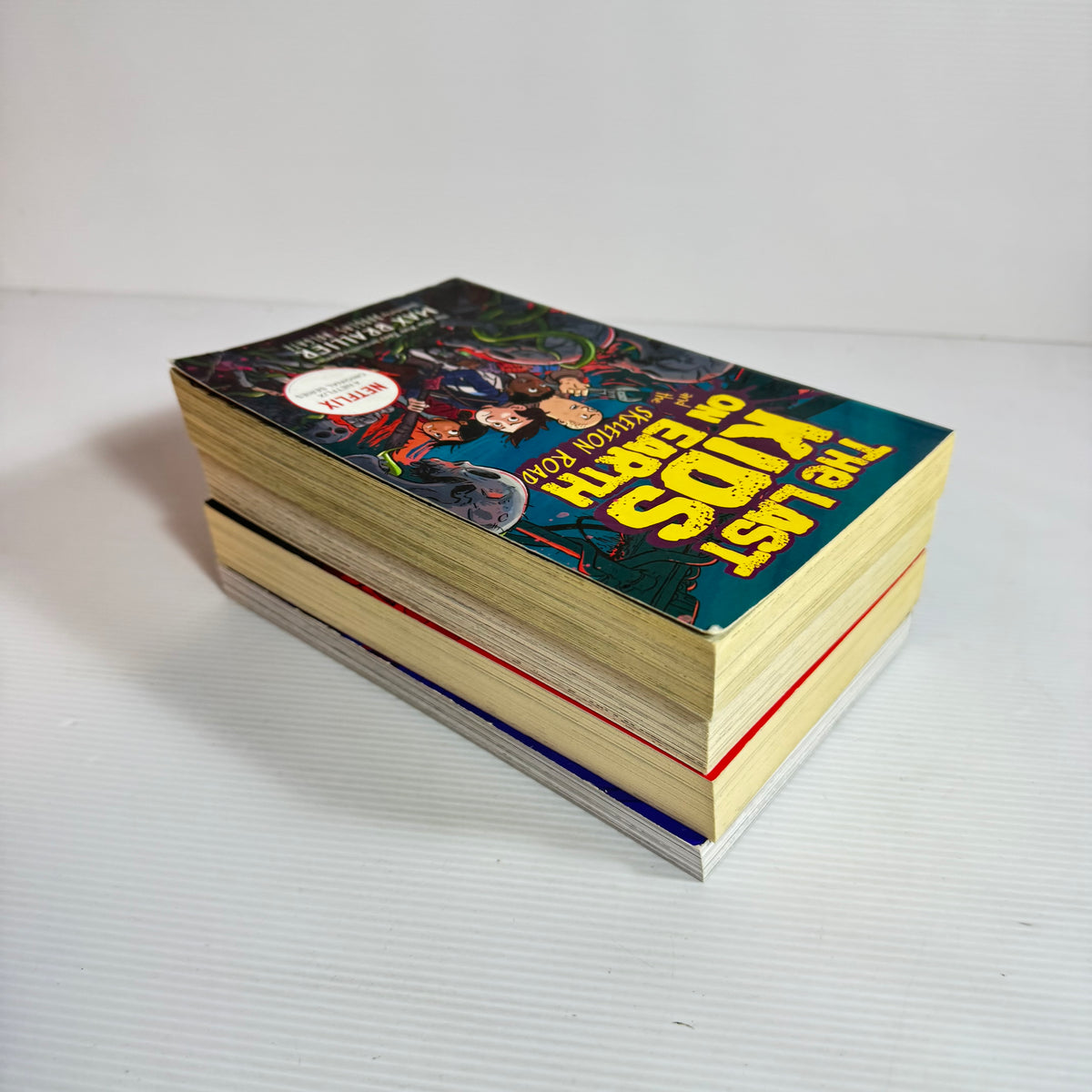 The Last Kids On Earth - Max Brallier Book Bundle x 4 Books : Skeleton Road, Cosmic Beyond, Zombie Parade, The Nightmare King(3264)