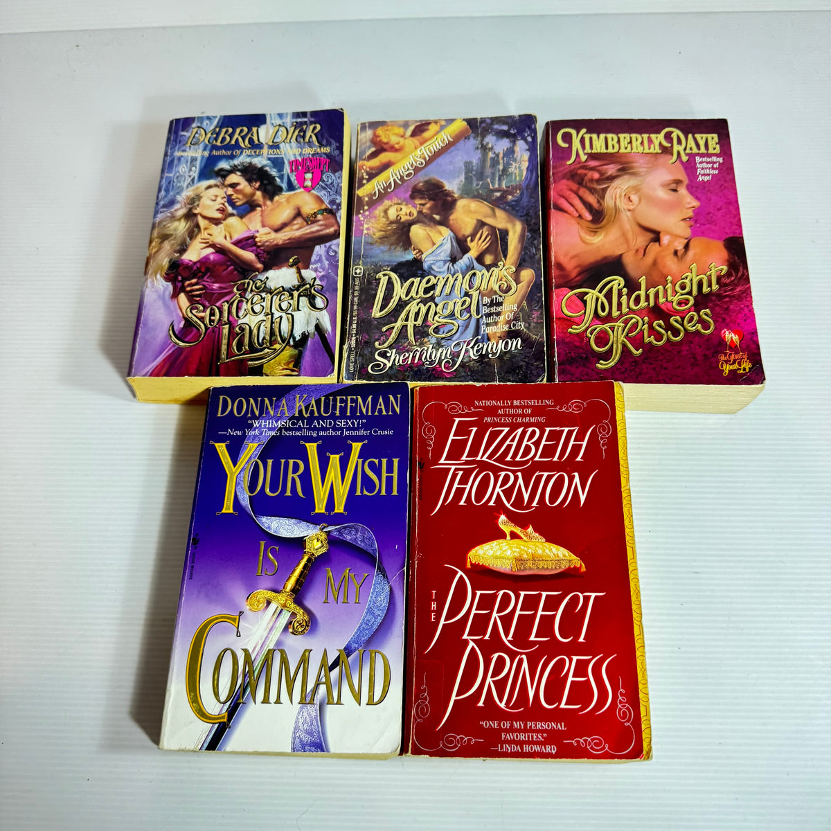Fantasy Romance Bundle x 5 : Daemon's Angel - Sherrilyn Kenyon, The Sorcerer's Lady, Midnight Kisses, Your Wish Is My Command - Donna Kauffman, The Perfect Princess - Elizabeth Thornton (3413)