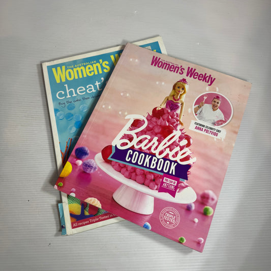 The Australian Women's Weekly Cookbook Bundle x 2 : Barbie Cookbook & Cheat's Cakes(2600)