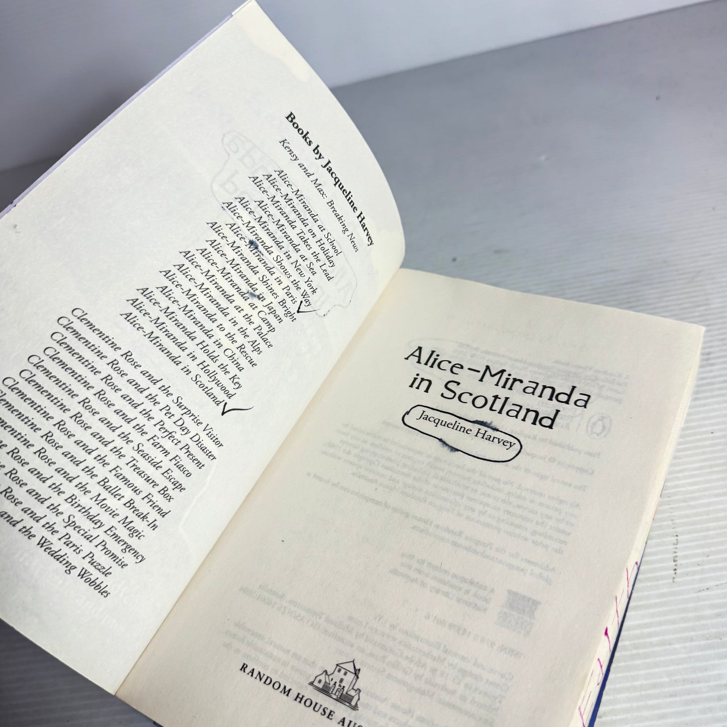 Jacqueline Harvey Book Bundle x 2 : Alice Miranda in Scotland & Alice Maranda in Paris (2984)