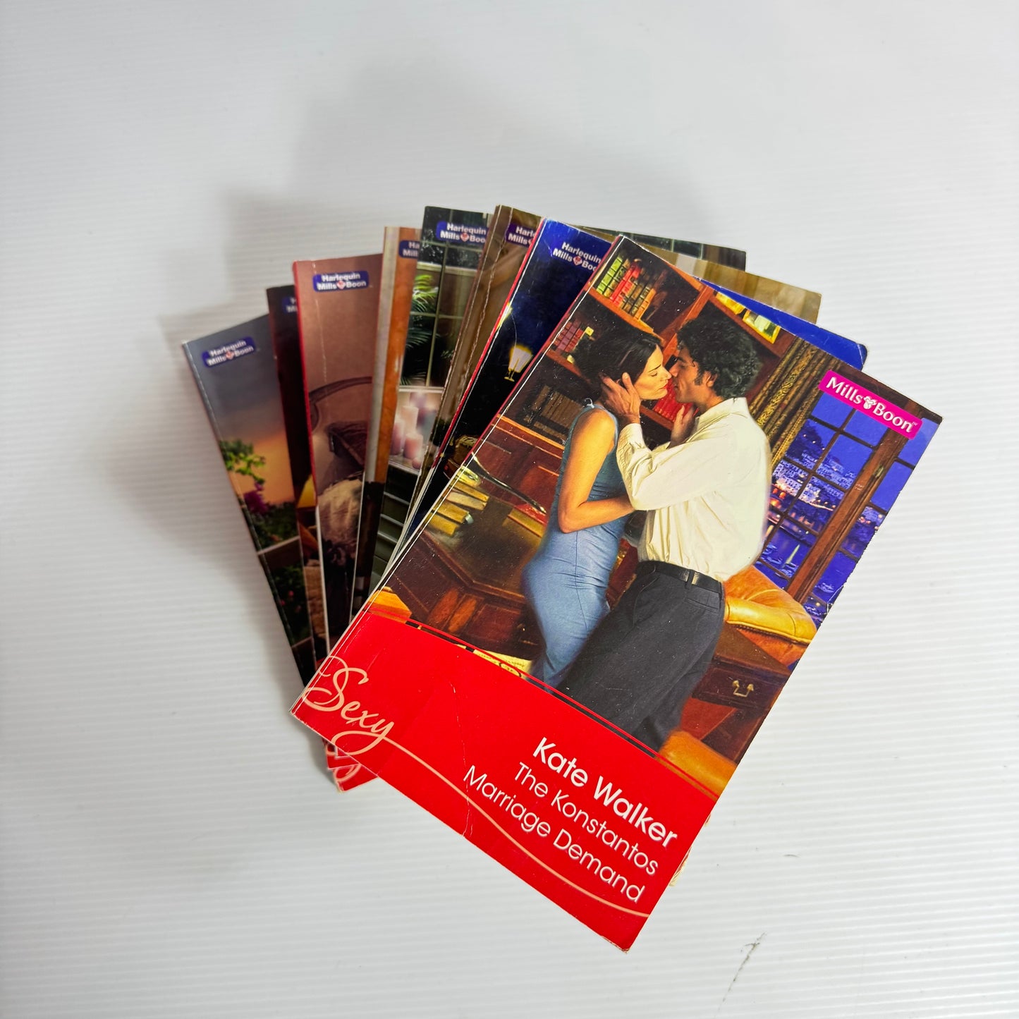 Mills & Boon Sexy Book Bundle x 8 Books (3144)
