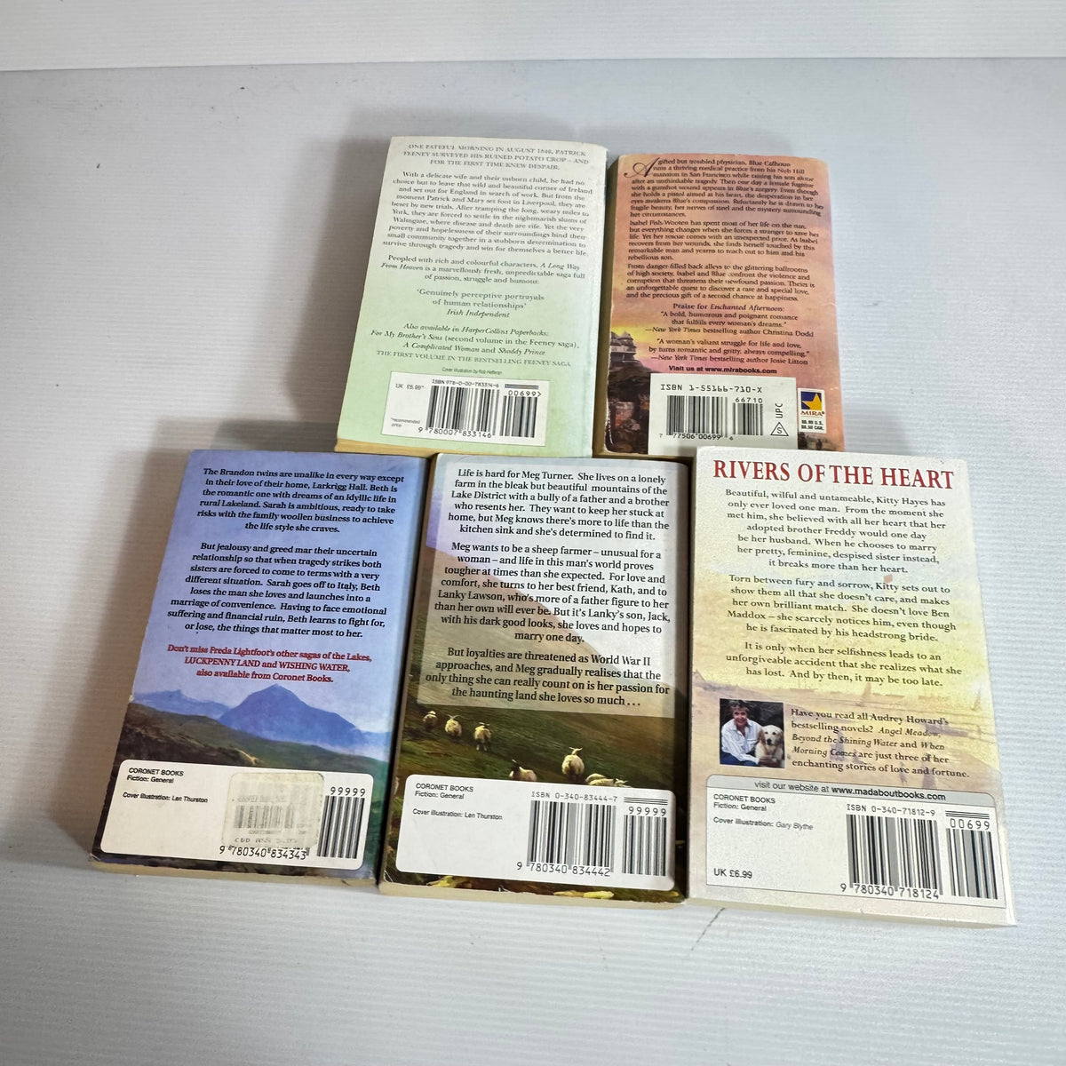 Romantic Family Saga Bundle x 5 : A Summer Affair - Susan Wiggs, A Long Way From Heaven - Sheelagh Kelly, Rivers Of The Heart - Audrey Howard, Luckpenny Land & Larkrigg Fell - Freda Lightfoot (3351)